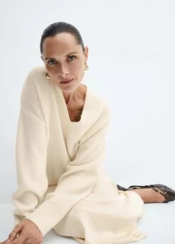 Pull-over Oversize Col V -Promos Mango Boutique 57007751 05 D2