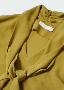 Blouse Lavallière Manches Bouffantes -Promos Mango Boutique 57010726 36 D8