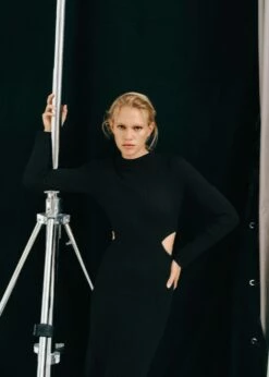 Robe Maille Côtelée Ouvertures -Promos Mango Boutique 57017755 99 D7