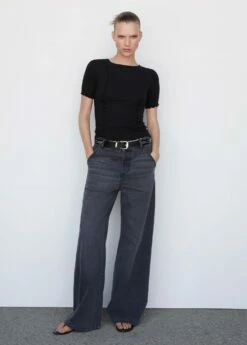 T-shirt Coutures Décoratives 22 T-shirt Coutures Décoratives -Promos Mango Boutique 57022891 99 99999999 01