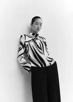 Blouse Imprimée épaulettes -Promos Mango Boutique 57023809 02 D2