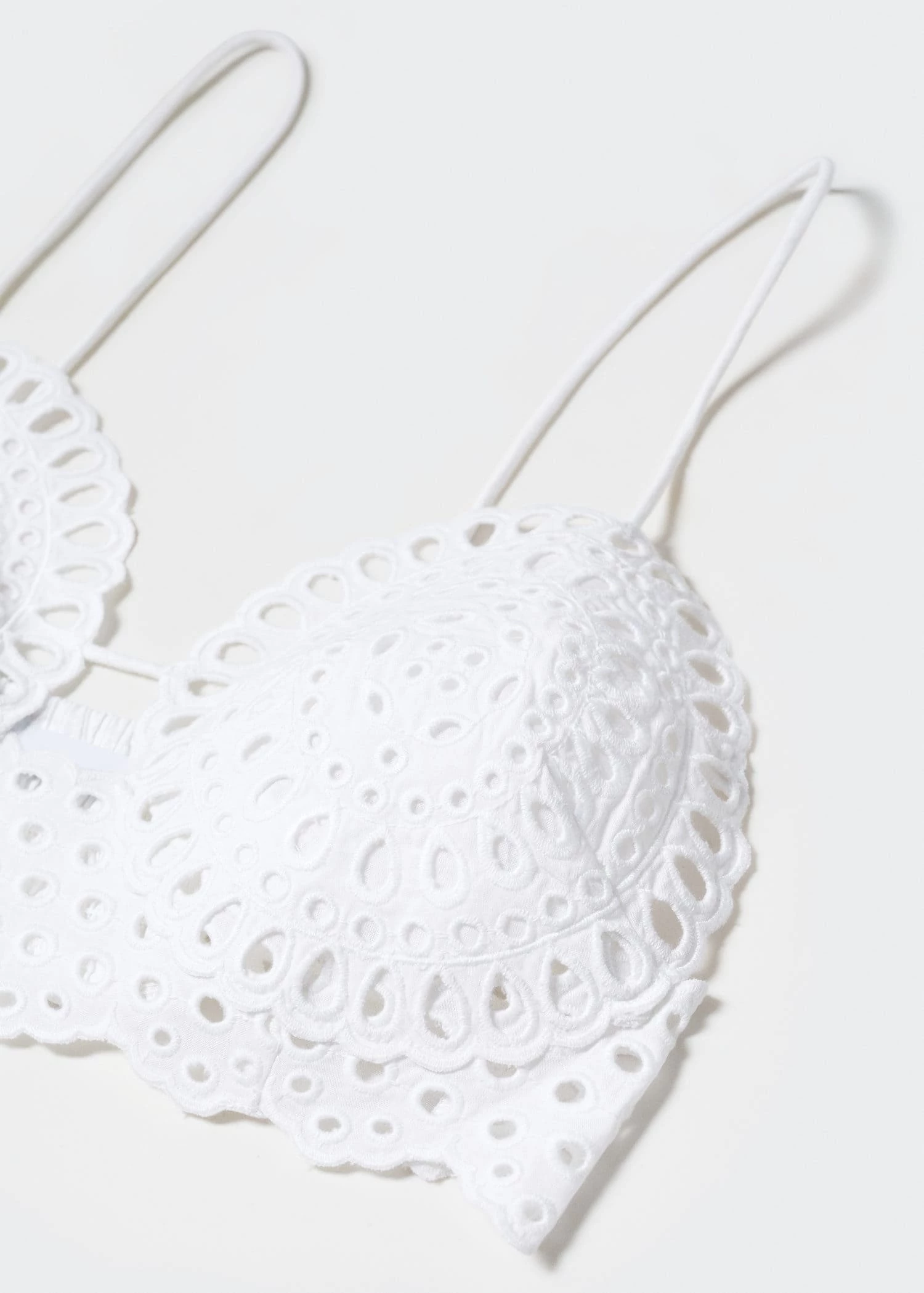 Crop Top Ajouré 9 Crop Top Ajouré – Image 7