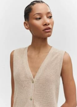 Top Maille Boutons 15 Top Maille Boutons -Promos Mango Boutique 57082880 07 D1