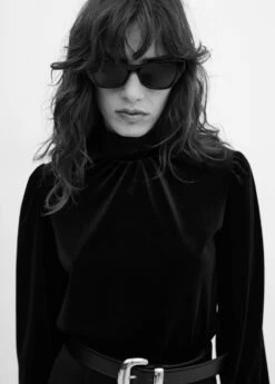 Blouse Velours -Promos Mango Boutique 57089113 99 D1