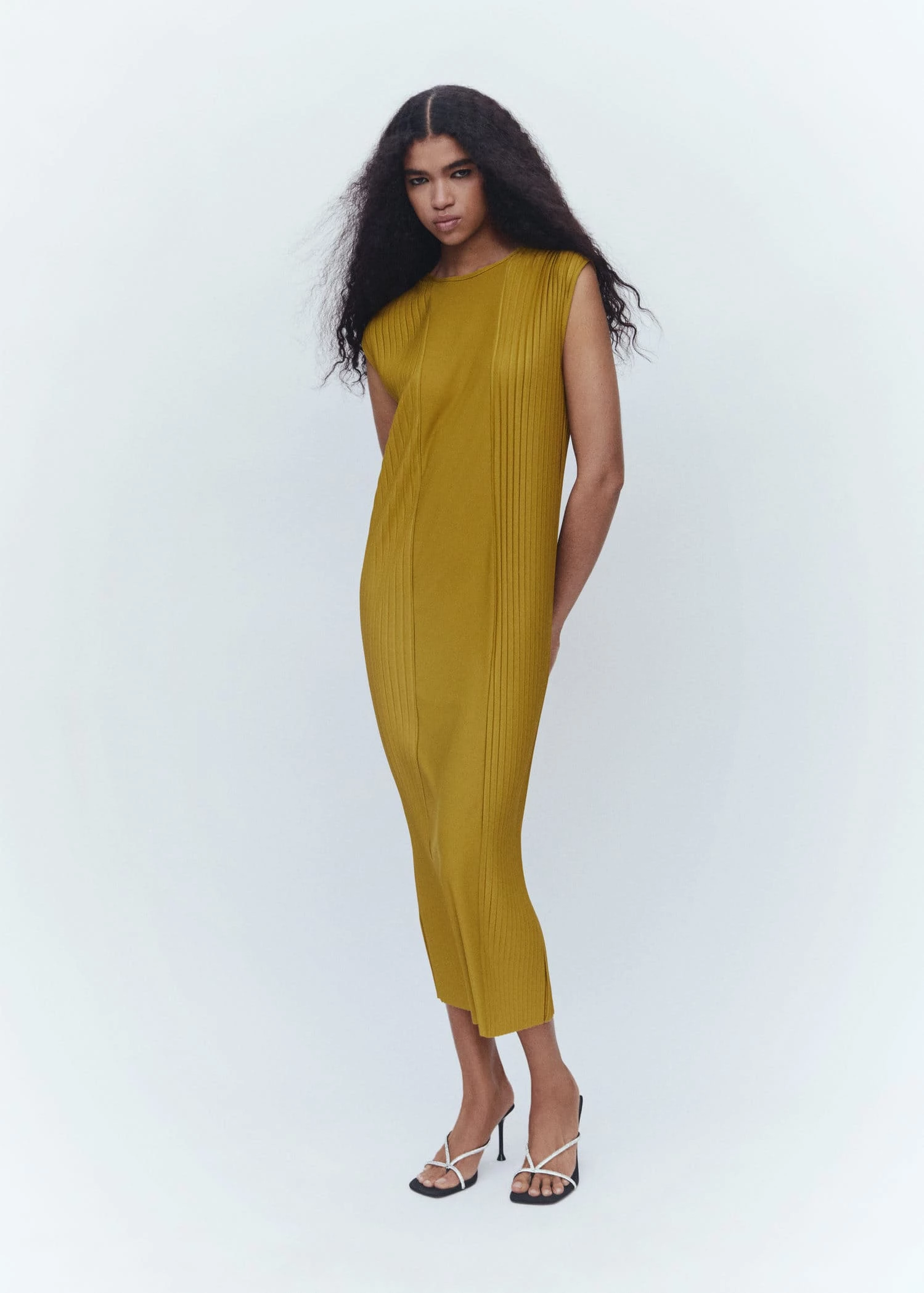 Robe Détails Plissés 8 Robe Détails Plissés – Image 6