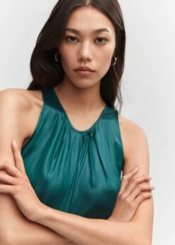 Top Satiné Détail Pinces -Promos Mango Boutique 57095137 59 D1