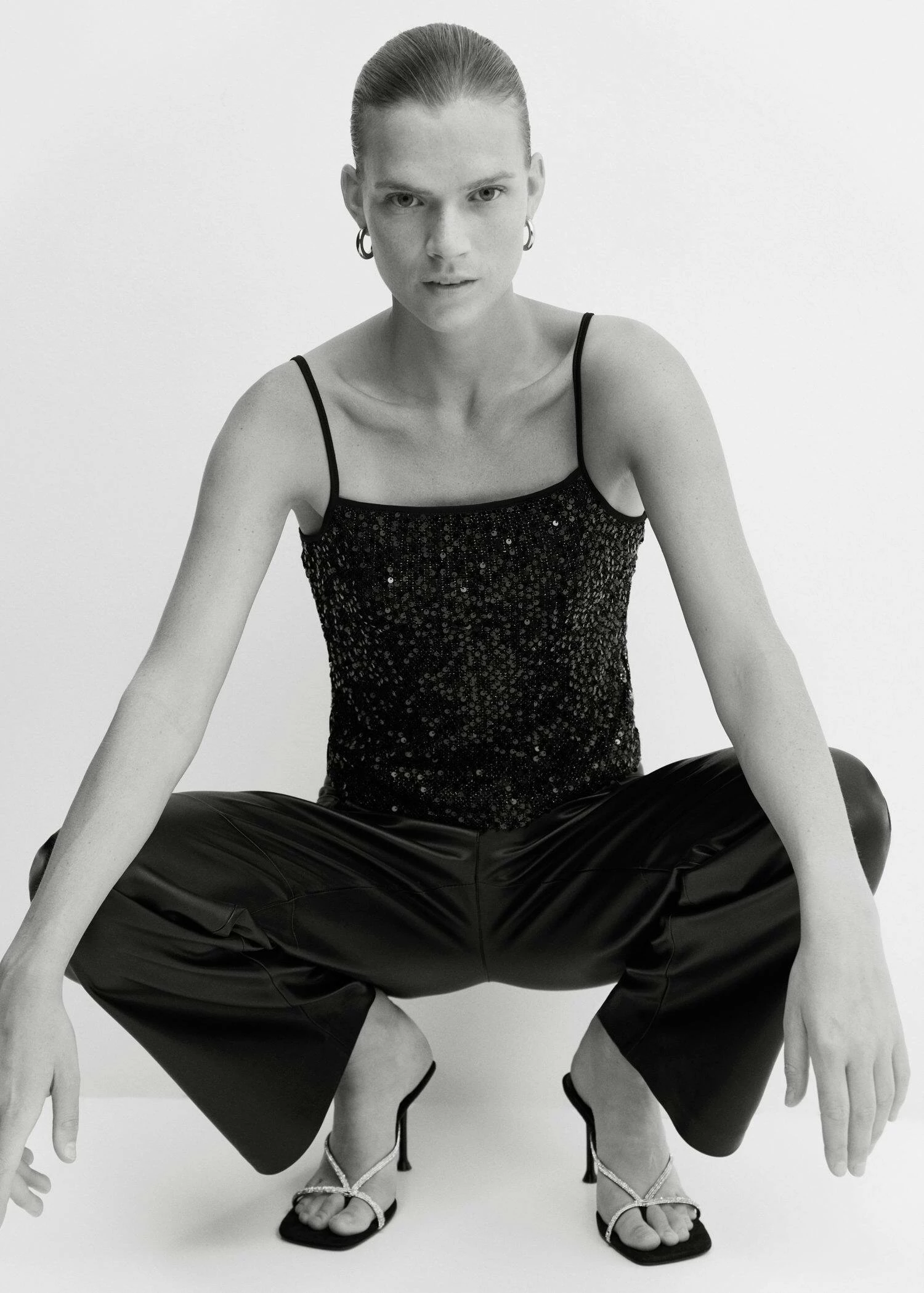 Top Sequins Fines Bretelles 7 Top Sequins Fines Bretelles – Image 5