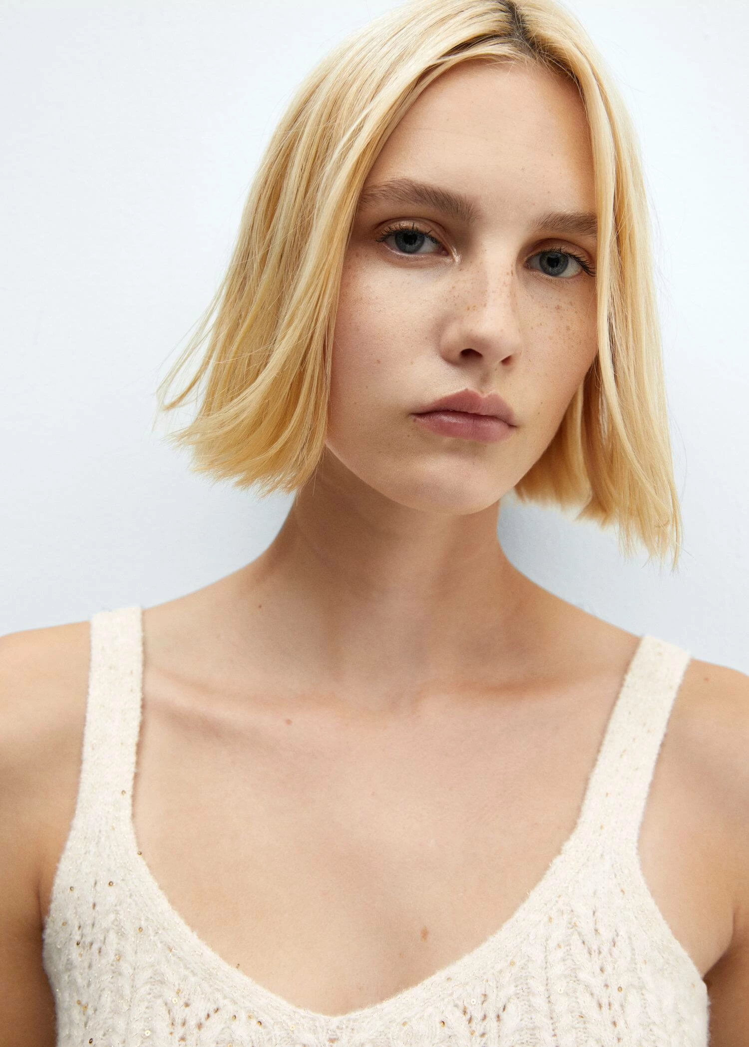 Top Maille Détail Sequins 6 Top Maille Détail Sequins – Image 4